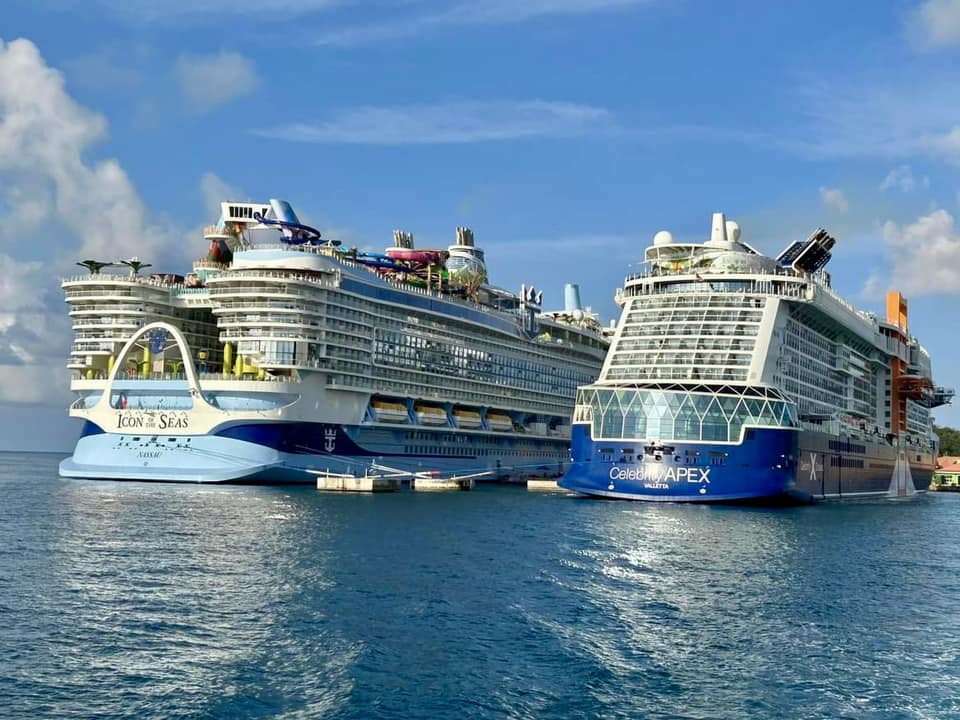 Icon and Apex cruise ships